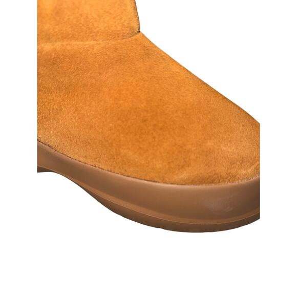 Women’s size 6 Moon Boots - Picture 4 of 4